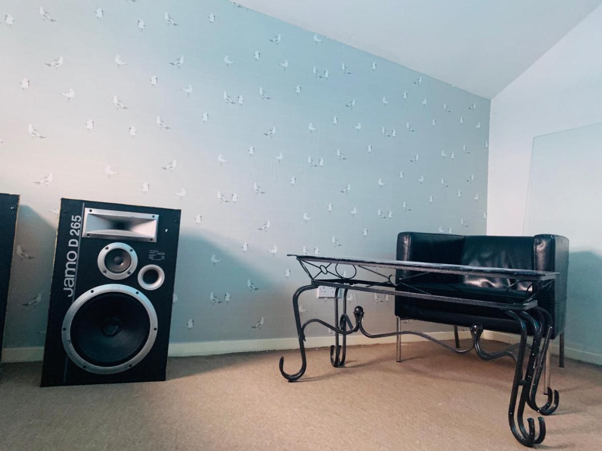 2 Bed Duplex Penthouse Apartment By Mathew Street Sleeps 6 Liverpool Bagian luar foto